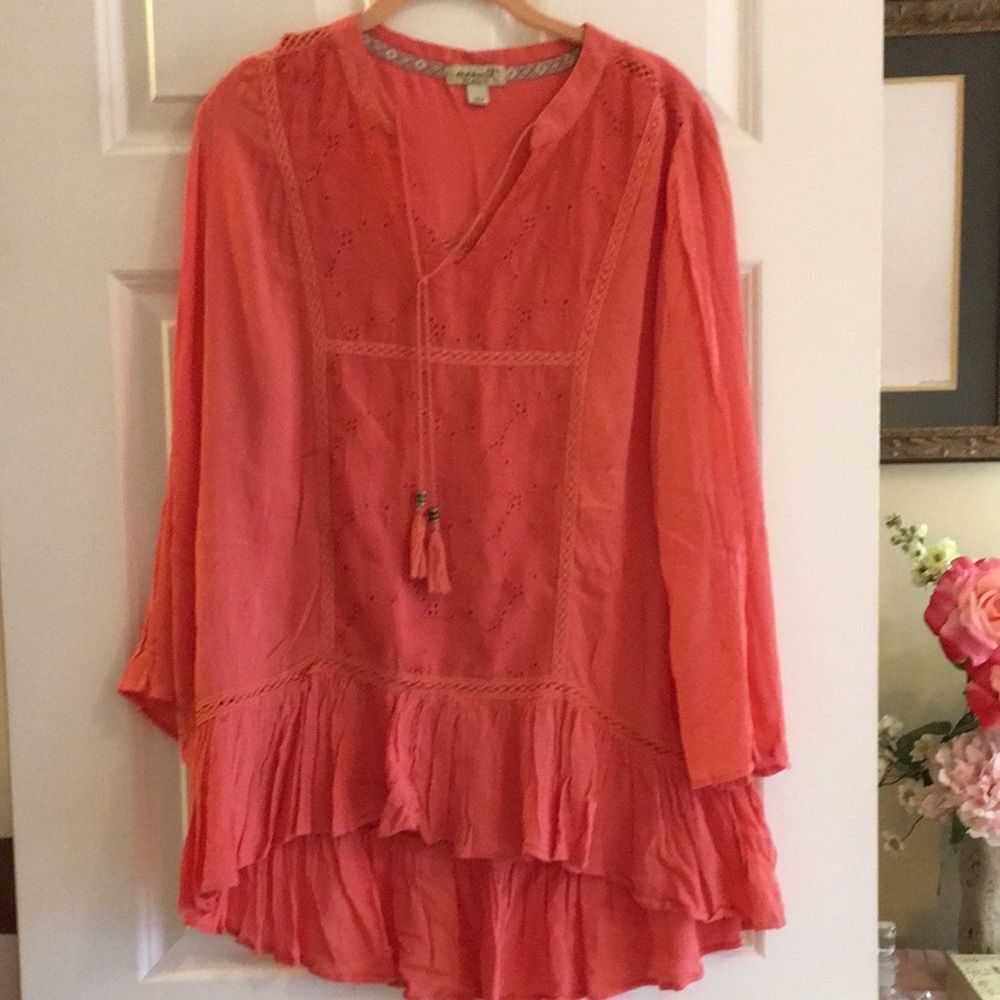 EUC. One World Brand Women’s XL Coral Women Tunic Top